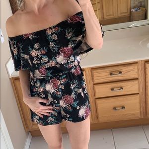 Floral romper 🌸